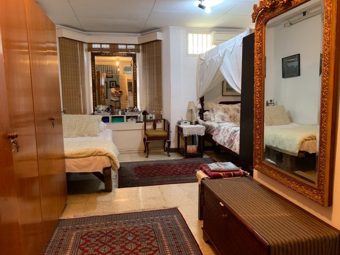 Rumah dijual di Jl. Raya Jagakarsa Jakarta Selatan